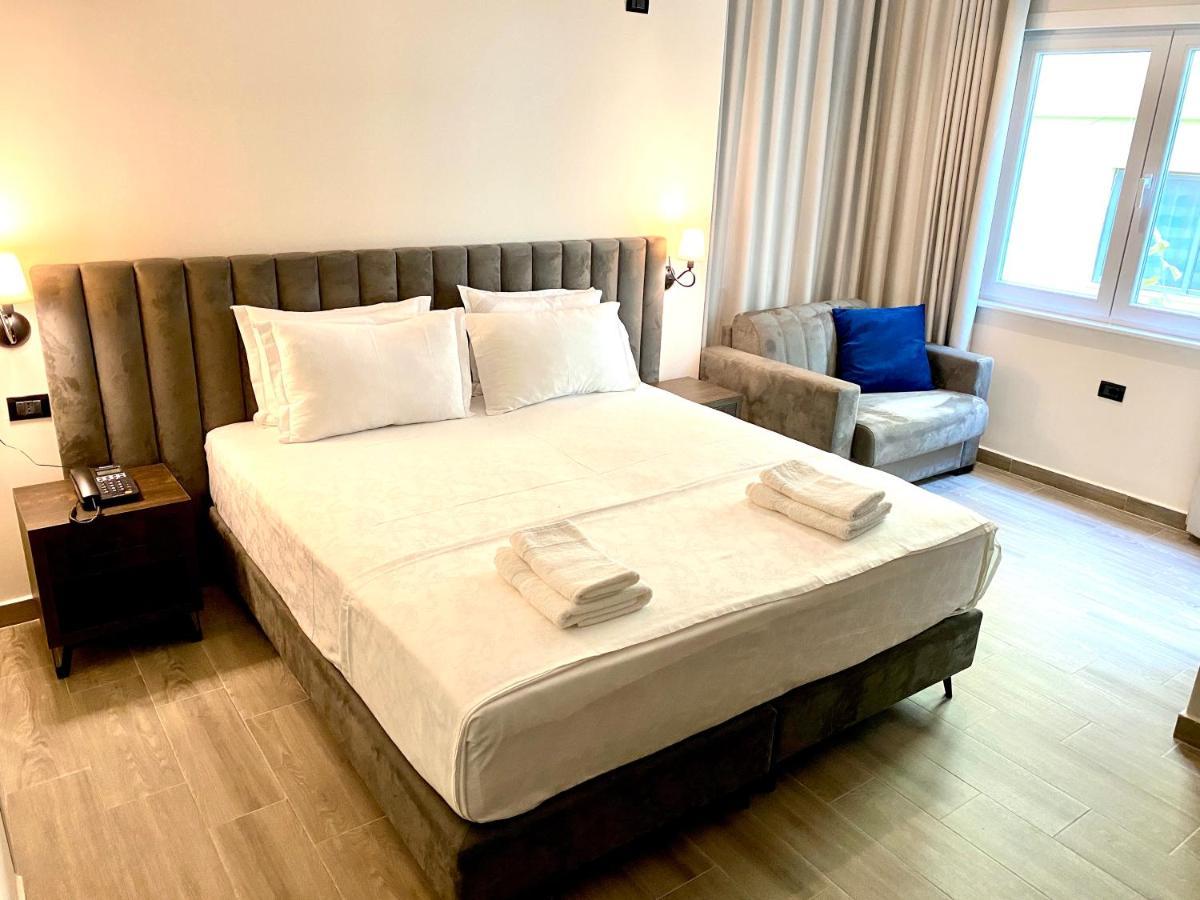 Venis Hotel Tiranë Ngoại thất bức ảnh